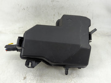 2018-2021 Hyundai Kona Fusebox Fuse Box Panel Relay Module P/N:18981-09010 18980-10110, 18980-10100 Fits Fits 2018 2019 2020
