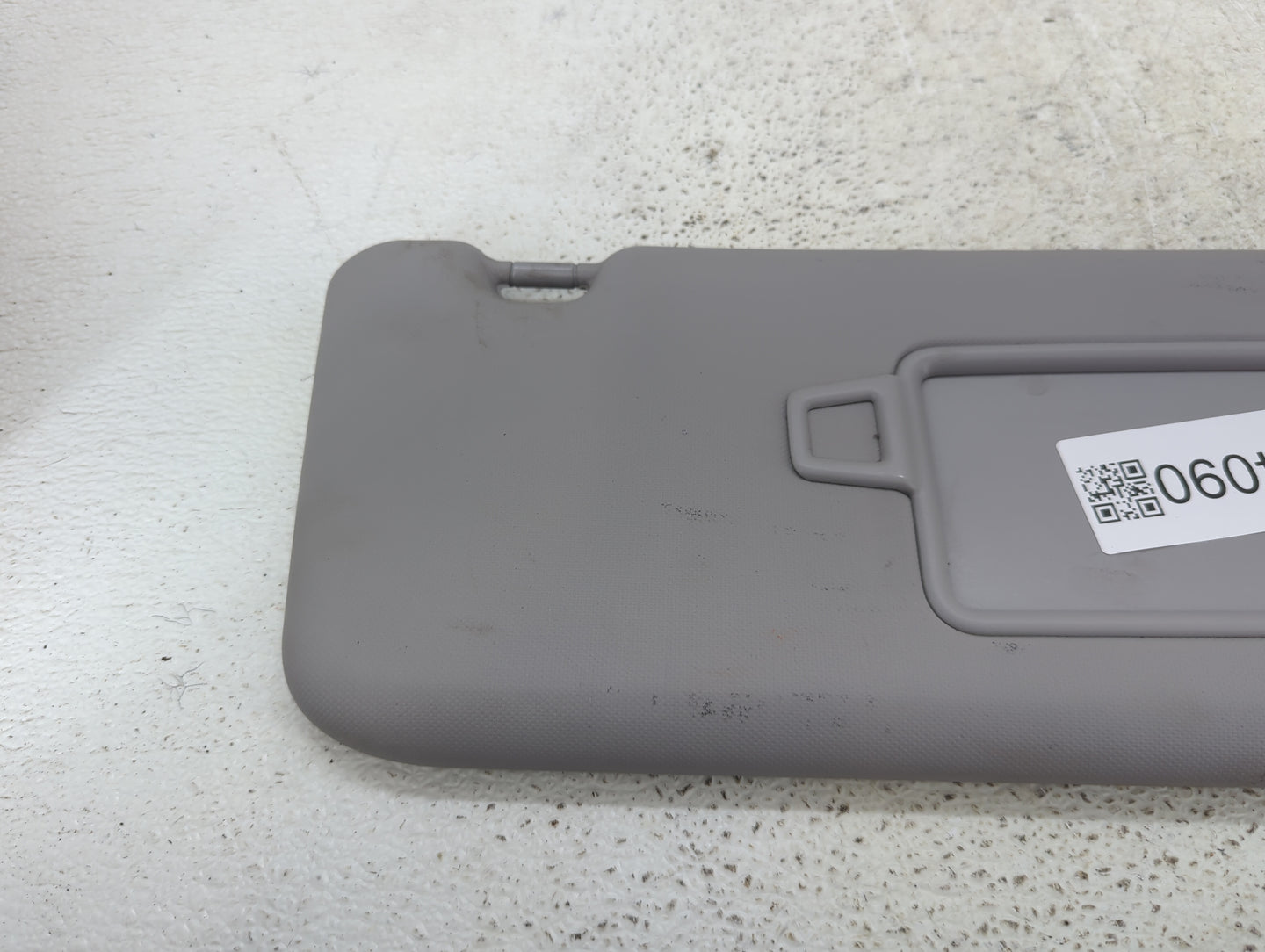 2018-2021 Hyundai Kona Sun Visor Shade Replacement Passenger Right Mirror Fits Fits 2018 2019 2020 2021 OEM Used Auto Parts 