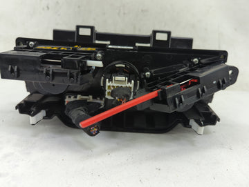 2018-2021 Hyundai Kona Climate Control Module Temperature AC/Heater Replacement P/N:97250-J9070 Fits Fits 2018 2019 2020 2021 OEM Used Auto Parts