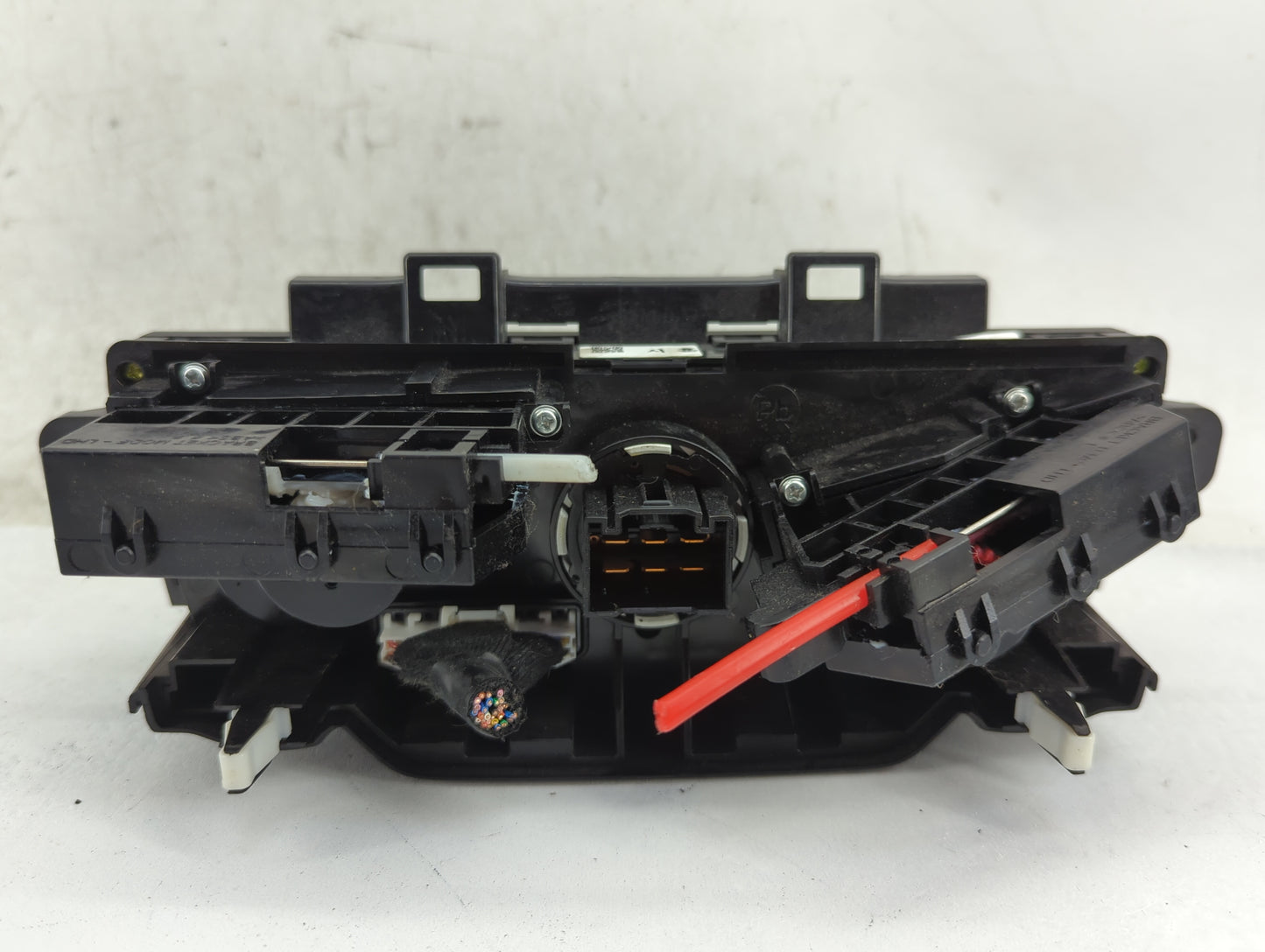2018-2021 Hyundai Kona Climate Control Module Temperature AC/Heater Replacement P/N:97250-J9070 Fits Fits 2018 2019 2020 202