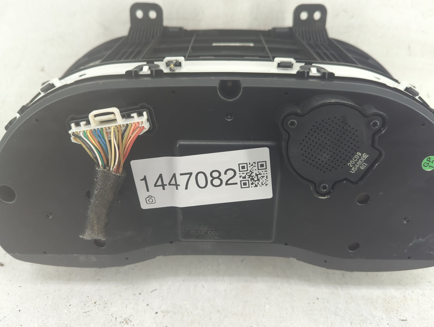 2020-2021 Hyundai Kona Instrument Cluster Speedometer Gauges P/N:94011J9460 IC0-19D075 Fits Fits 2020 2021 OEM Used Auto Par