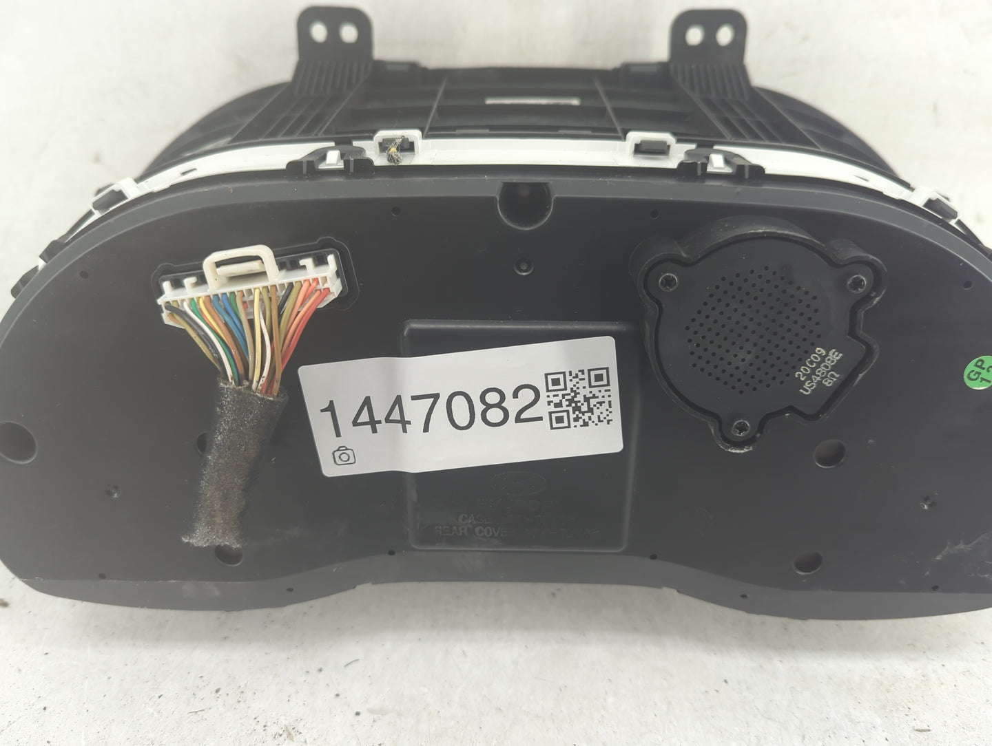 2020-2021 Hyundai Kona Instrument Cluster Speedometer Gauges P/N:94011J9460 IC0-19D075 Fits Fits 2020 2021 OEM Used Auto Par