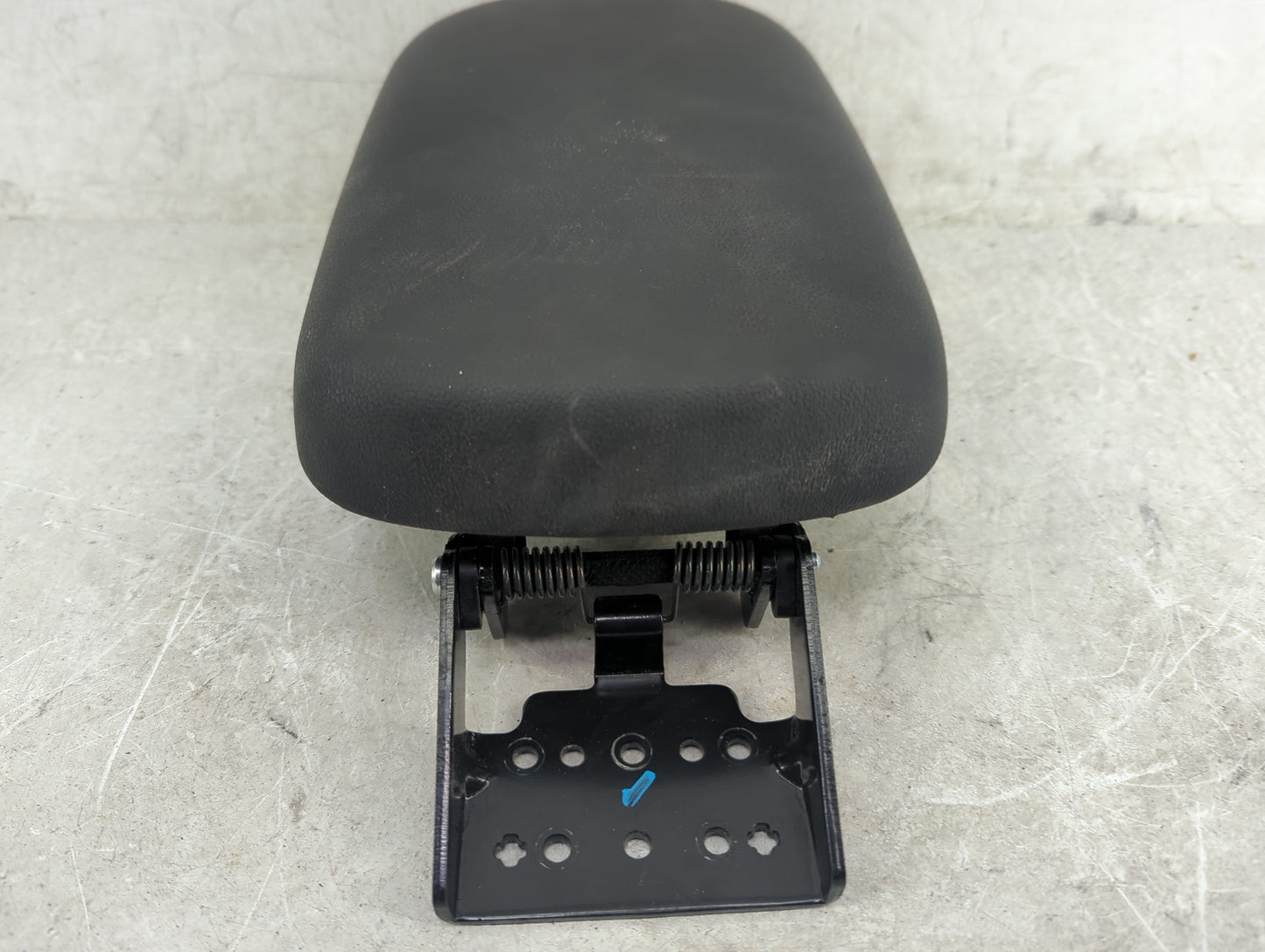 2021 Hyundai Kona Center Console Armrest Cover Lid Fits OEM Used Auto Parts - Oemusedautoparts1.com