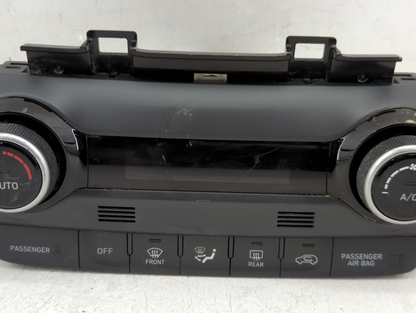 2018-2021 Hyundai Kona Climate Control Module Temperature AC/Heater Replacement P/N:97250-J9411 Fits Fits 2018 2019 2020 202