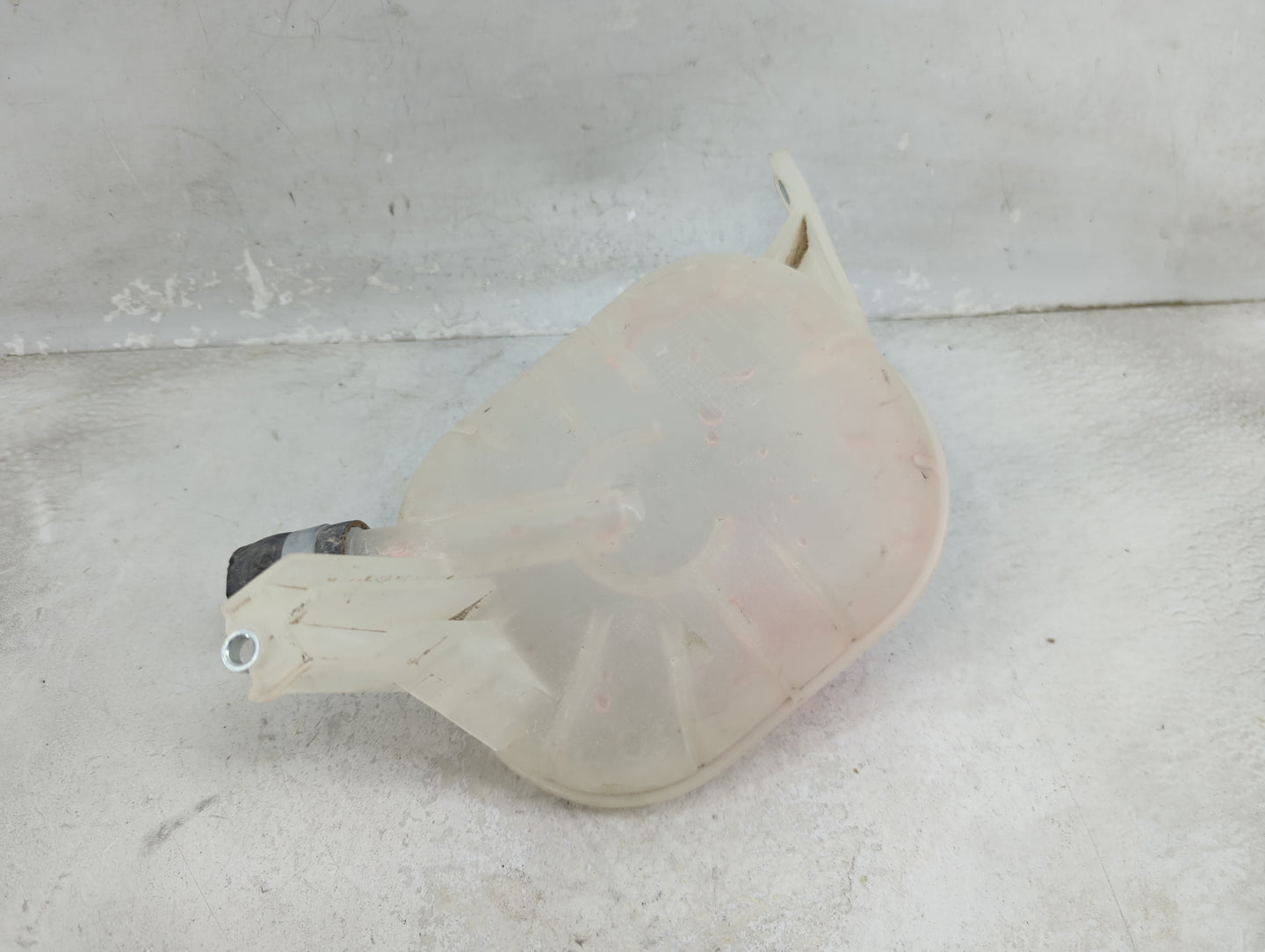 2021 Hyundai Kona Radiator Coolant Overflow Expansion Tank Bottle - Oemusedautoparts1.com