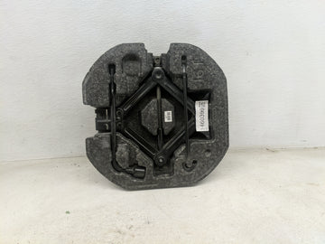 2021 Hyundai Kona Spare Scissor Car Jack Black - Oemusedautoparts1.com