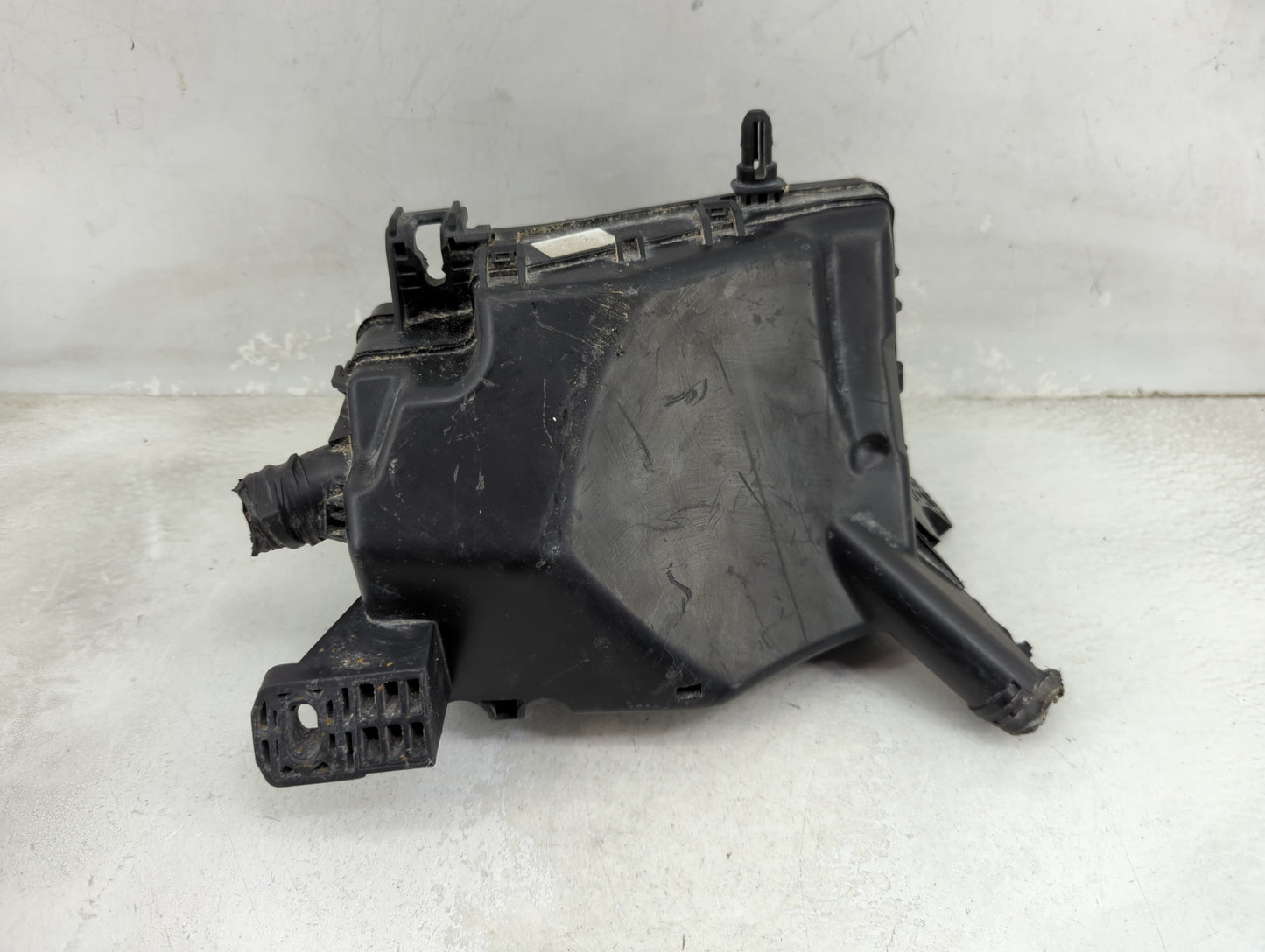 2018-2021 Hyundai Kona Fusebox Fuse Box Panel Relay Module P/N:18980-09620 18980-09631, 39160-37110 Fits Fits 2018 2019 2020
