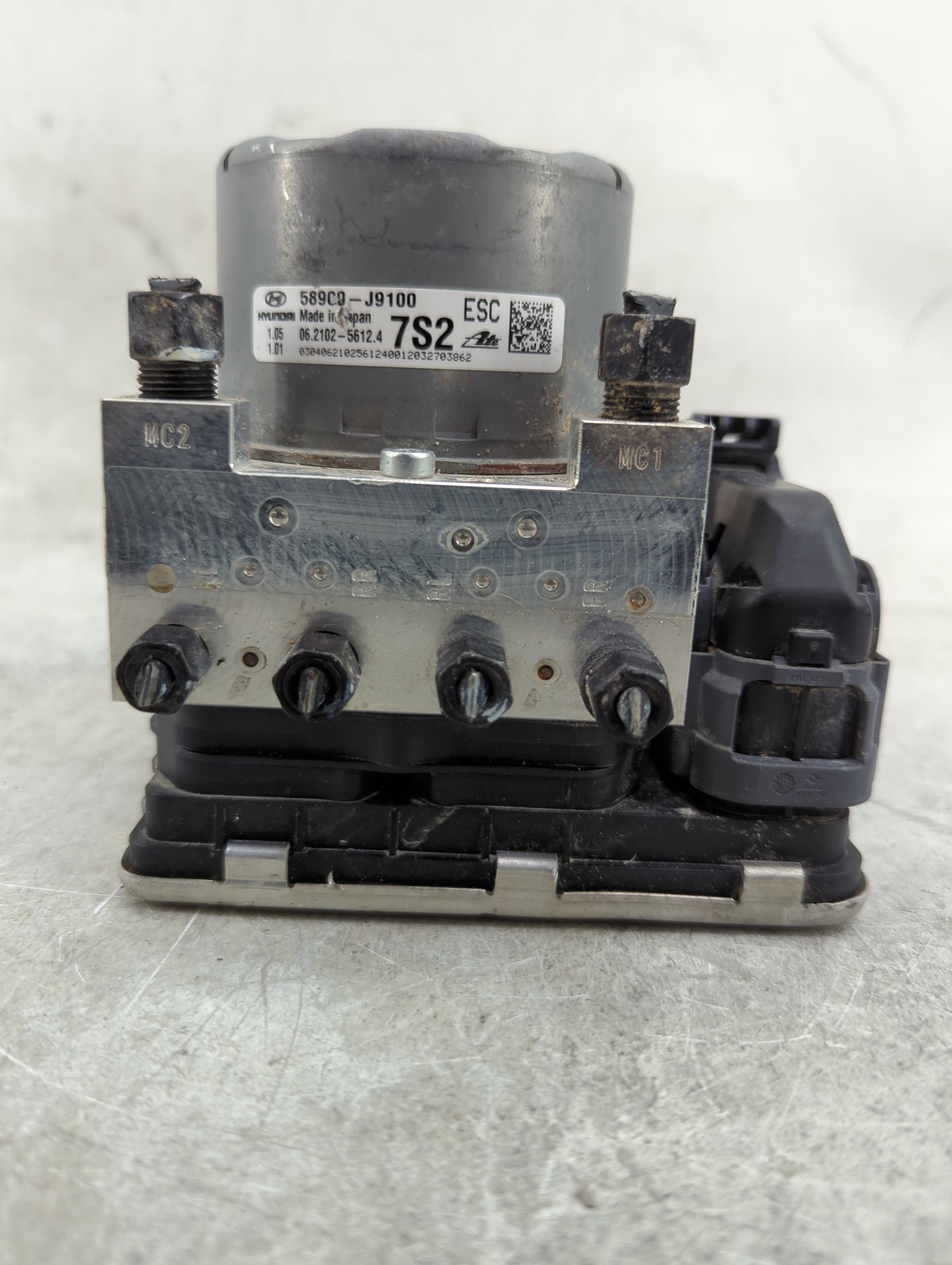 2018-2021 Hyundai Kona ABS Pump Control Module Replacement Fits Fits 2018 2019 2020 2021 OEM Used Auto Parts - Oemusedautopa