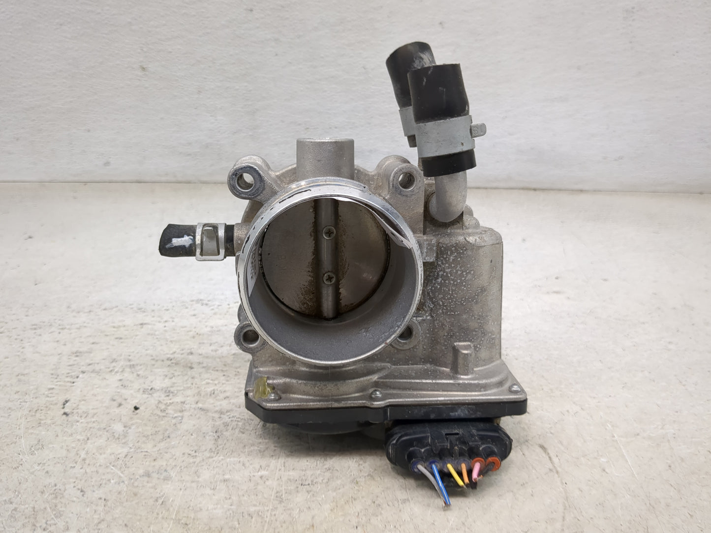 2018-2021 Hyundai Kona Throttle Body P/N:35100-2B340 Fits Fits 2015 2016 2017 2018 2019 2020 2021 2022 OEM Used Auto Parts -