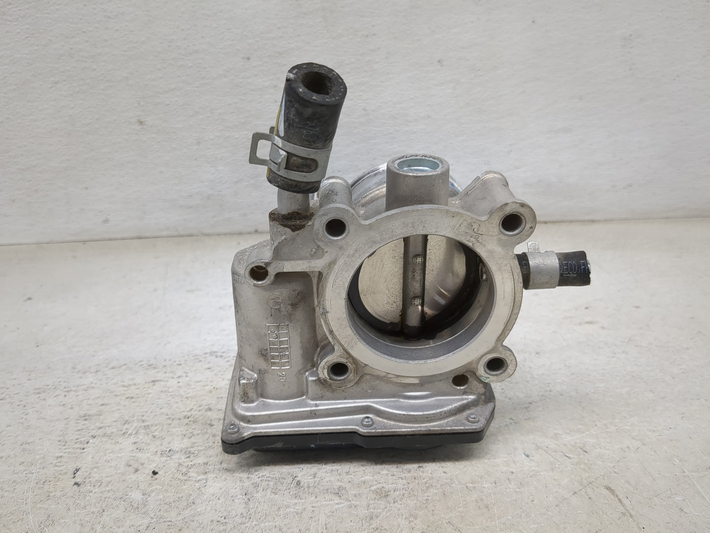 2018-2021 Hyundai Kona Throttle Body P/N:35100-2B340 Fits Fits 2015 2016 2017 2018 2019 2020 2021 2022 OEM Used Auto Parts -