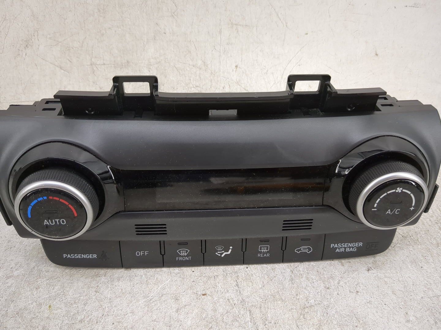 2021 Hyundai Kona Climate Control Module Temperature AC/Heater Replacement P/N:97250-J9411 97250-J9XXX Fits OEM Used Auto Pa