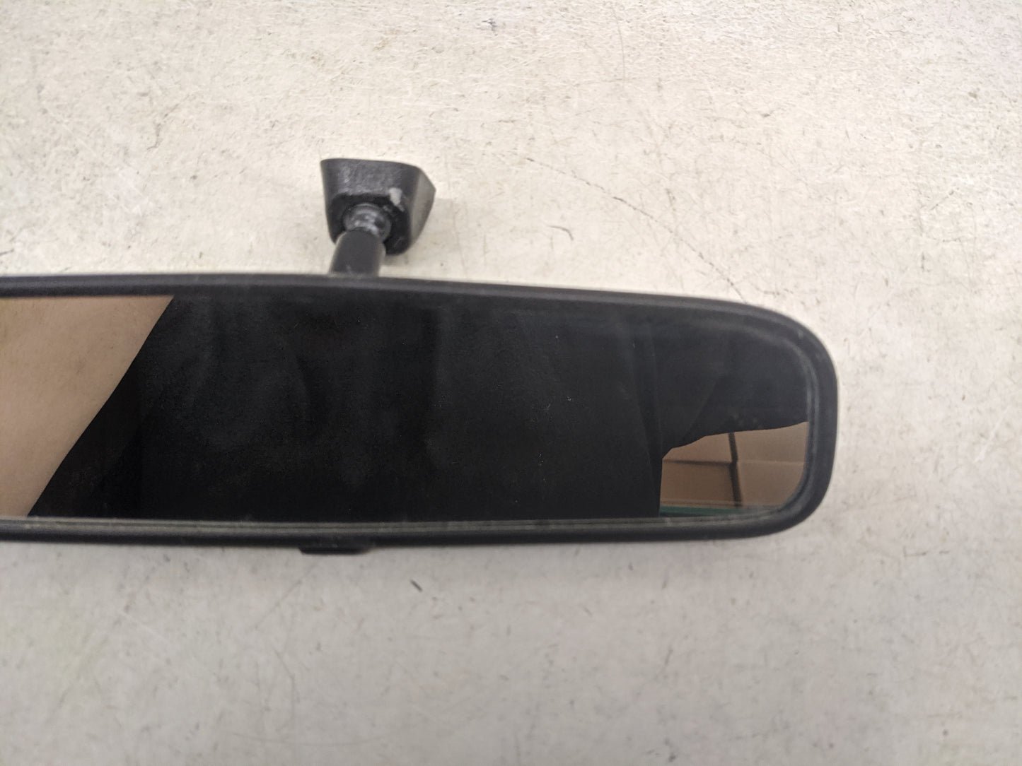 2021 Hyundai Kona Interior Rear View Mirror Replacement OEM P/N:E13048848 Fits OEM Used Auto Parts - Oemusedautoparts1.com
