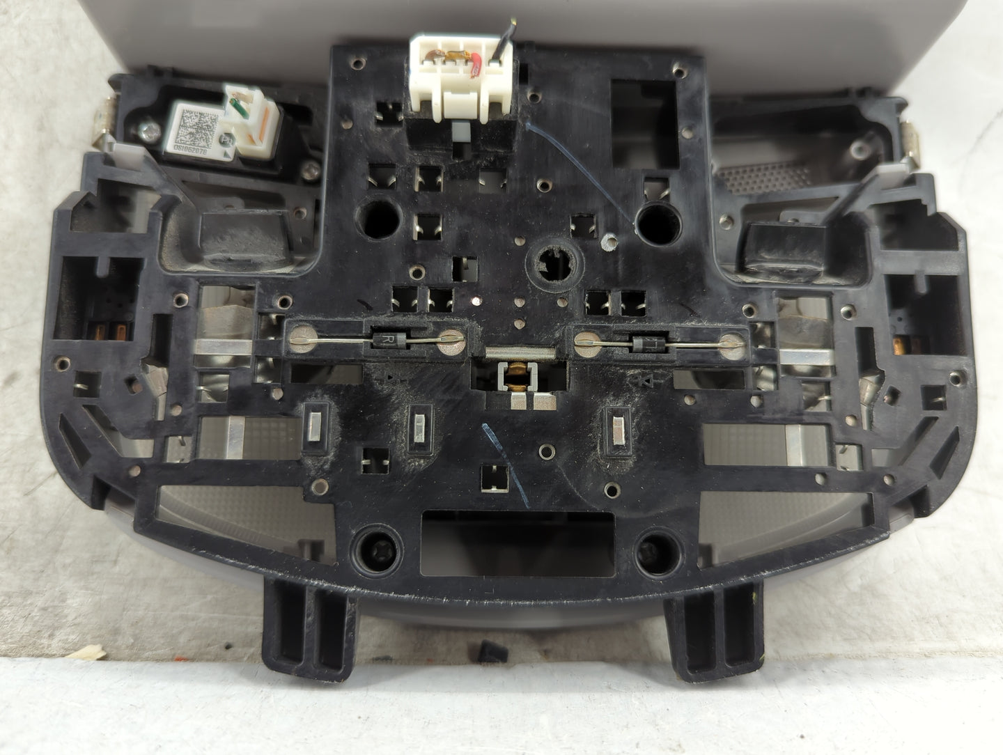 2021 Hyundai Kona Overhead Roof Console Gray - Oemusedautoparts1.com