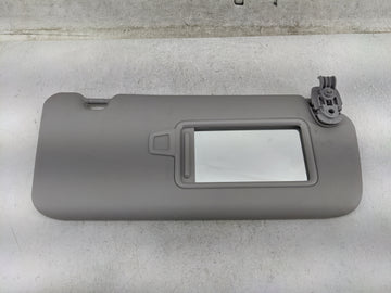 2018-2021 Hyundai Kona Sun Visor Shade Replacement Passenger Right Mirror Fits Fits 2018 2019 2020 2021 OEM Used Auto Parts 