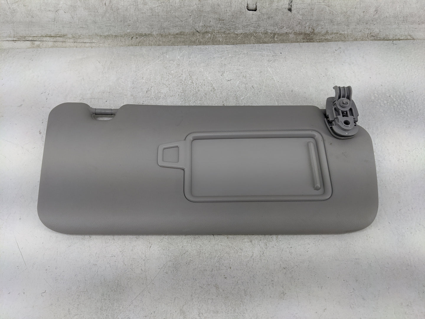 2018-2021 Hyundai Kona Sun Visor Shade Replacement Passenger Right Mirror Fits Fits 2018 2019 2020 2021 OEM Used Auto Parts 