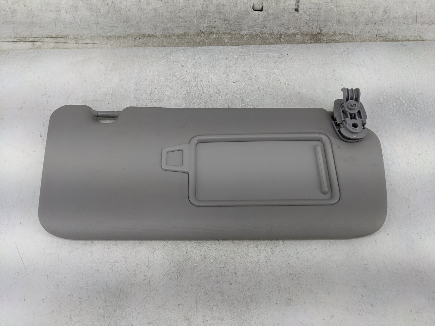 2018-2021 Hyundai Kona Sun Visor Shade Replacement Passenger Right Mirror Fits Fits 2018 2019 2020 2021 OEM Used Auto Parts 