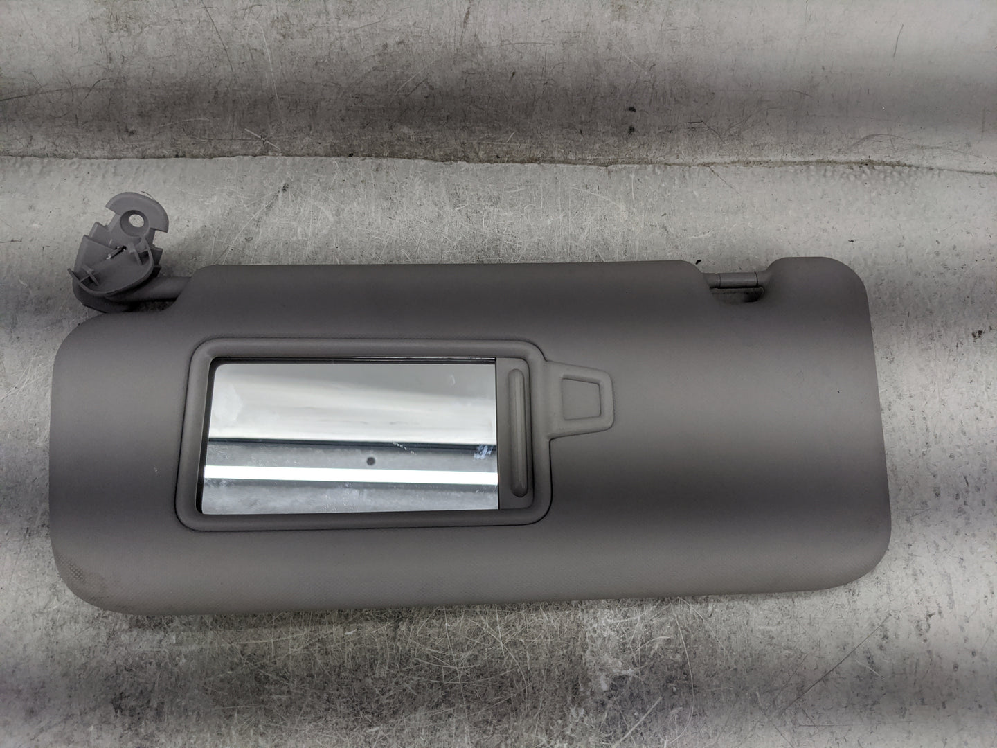 2018-2021 Hyundai Kona Sun Visor Shade Replacement Driver Left Mirror Fits Fits 2018 2019 2020 2021 OEM Used Auto Parts - Oe