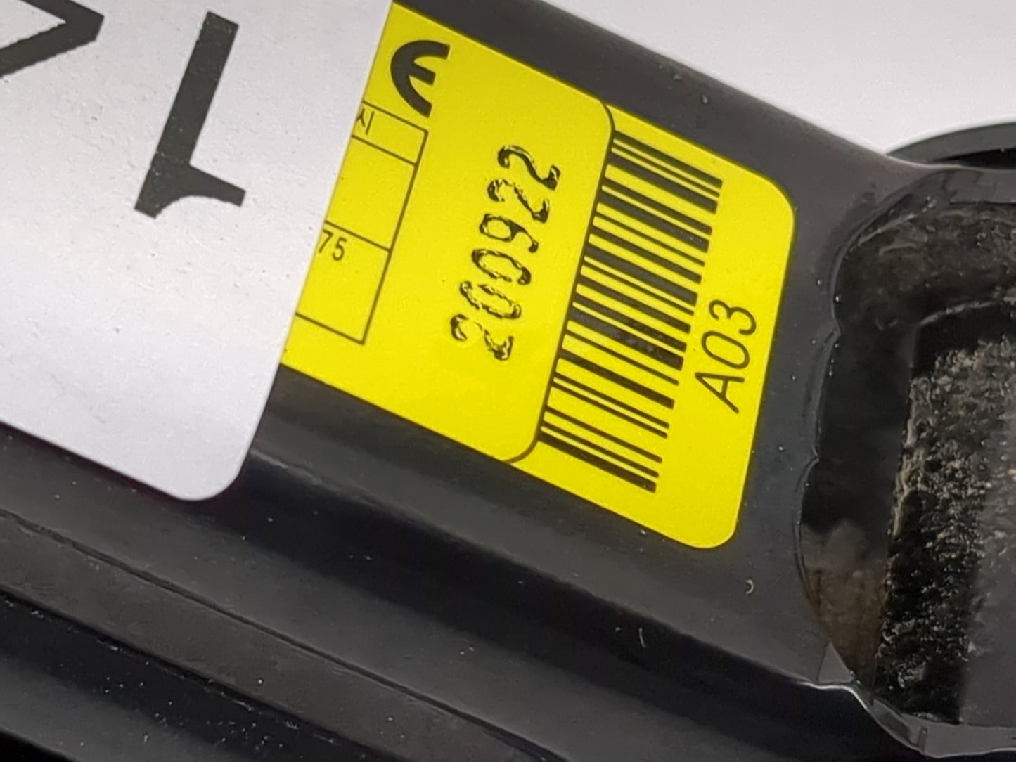 2021 Hyundai Kona Spare Scissor Car Jack Black 1480074 - Oemusedautoparts1.com