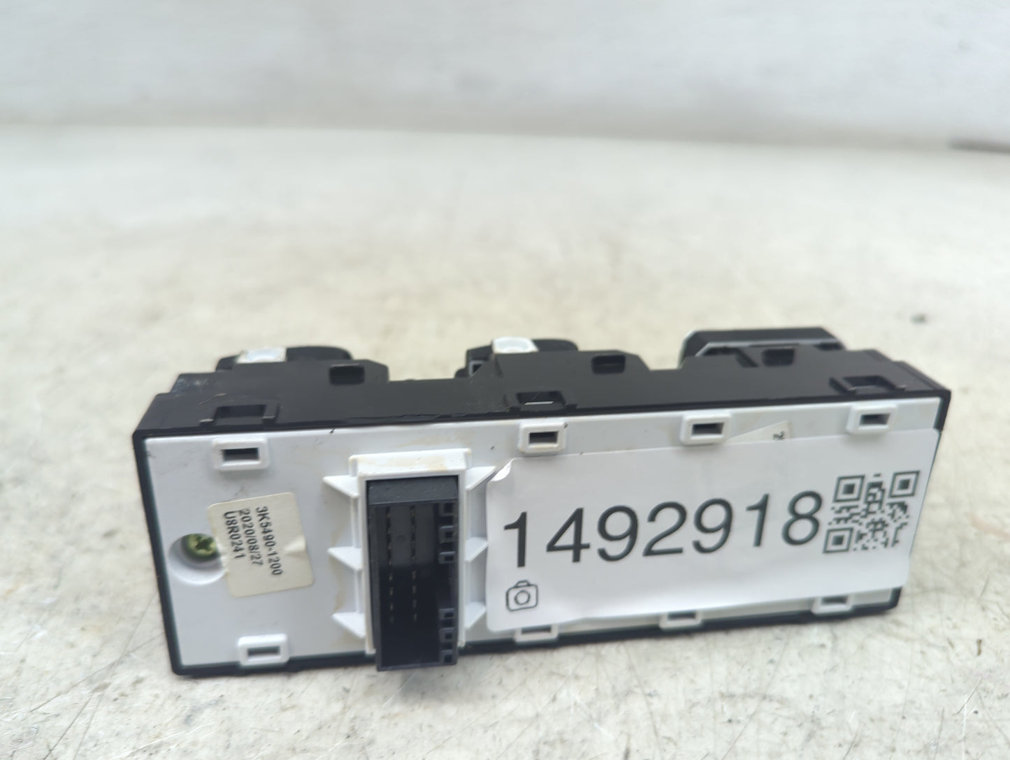 2018-2022 Hyundai Kona Master Power Window Switch Replacement Driver Side Left P/N:3K5490-1200 Fits Fits 2018 2019 2020 2021