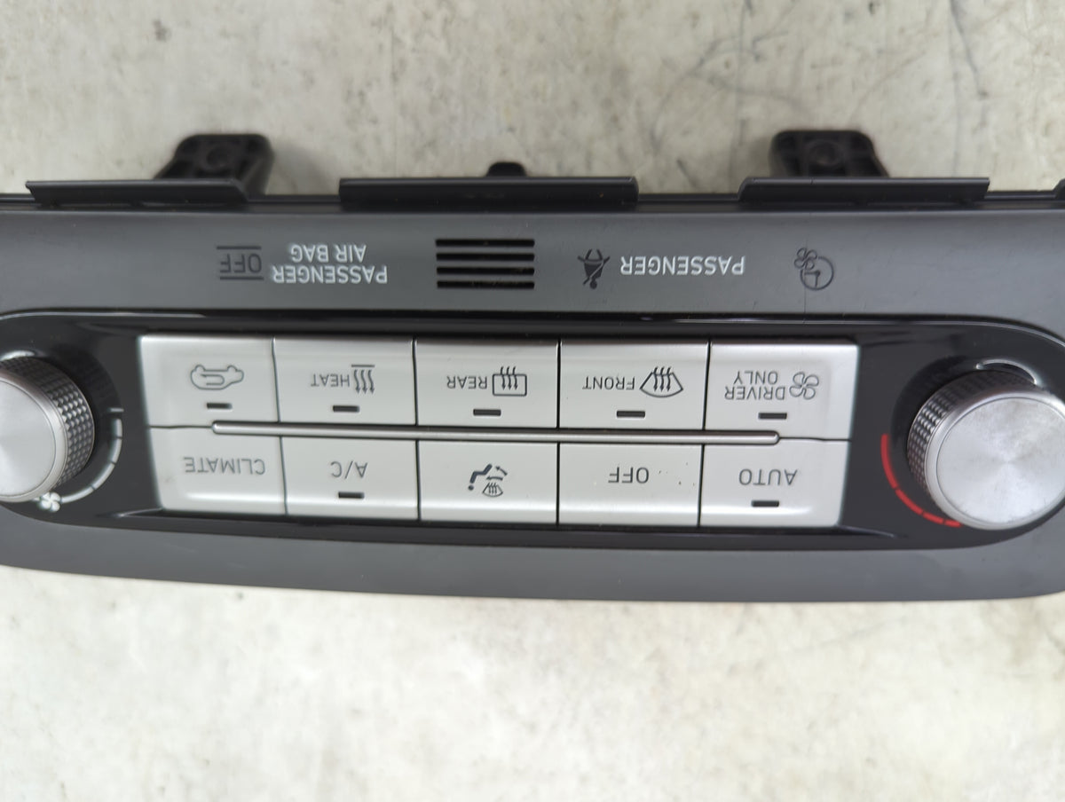 2021 Hyundai Kona Climate Control Module Temperature AC/Heater Replacement P/N:97250-K4XXX Fits OEM Used Auto Parts - Oemuse