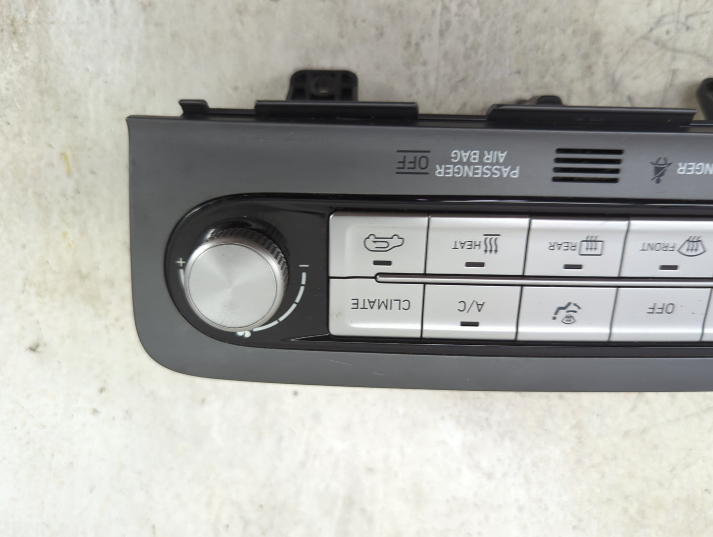 2021 Hyundai Kona Climate Control Module Temperature AC/Heater Replacement P/N:97250-K4XXX Fits OEM Used Auto Parts - Oemuse