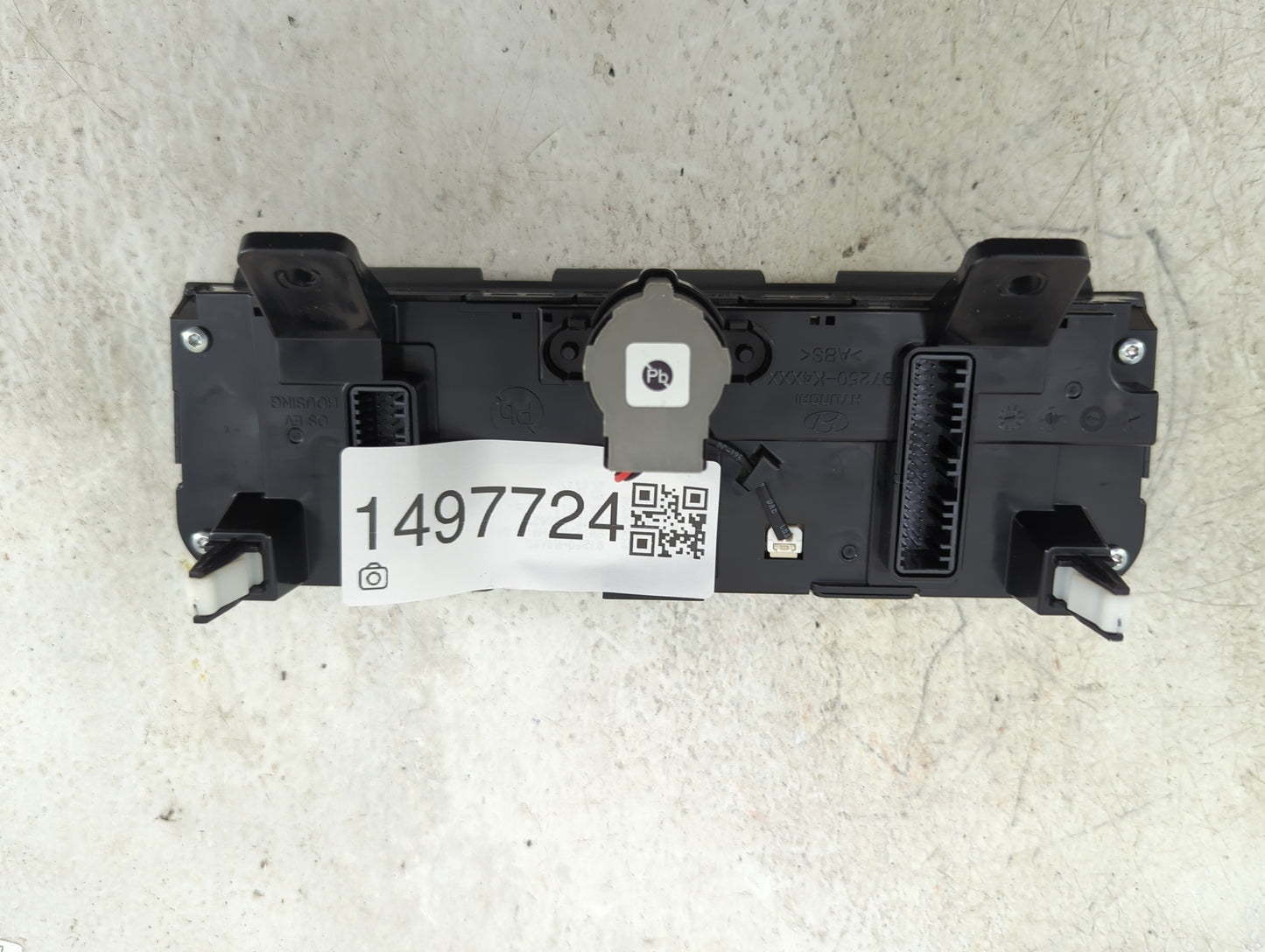 2021 Hyundai Kona Climate Control Module Temperature AC/Heater Replacement P/N:97250-K4XXX Fits OEM Used Auto Parts - Oemuse