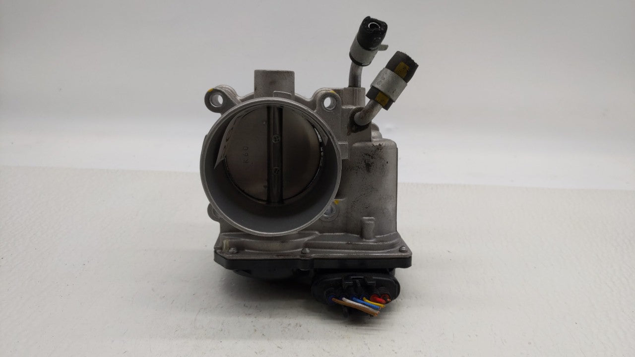 2018-2019 Hyundai Kona Throttle Body P/N:35100-2E400 Fits Fits 2012 2013 2014 2015 2016 2018 2019 OEM Used Auto Parts - Oemu