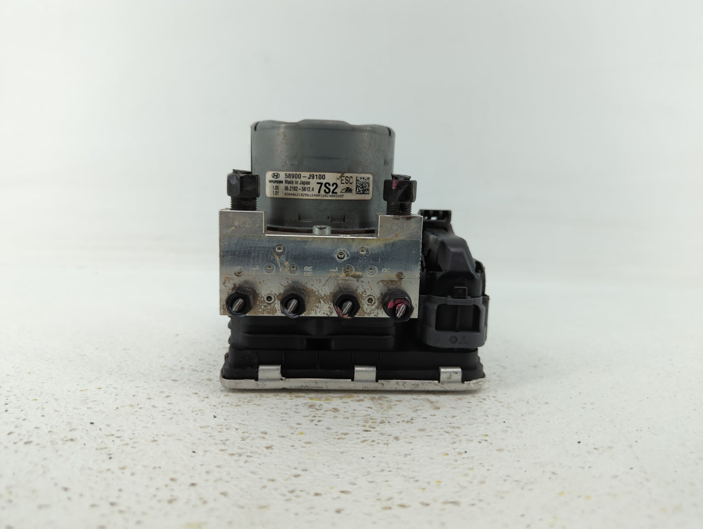 2018-2019 Hyundai Kona ABS Pump Control Module Replacement P/N:58900-J9100 Fits Fits 2018 2019 OEM Used Auto Parts - Oemused