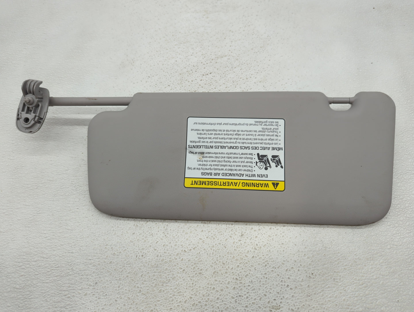 2018-2021 Hyundai Kona Sun Visor Shade Replacement Passenger Right Mirror Fits Fits 2018 2019 2020 2021 OEM Used Auto Parts 