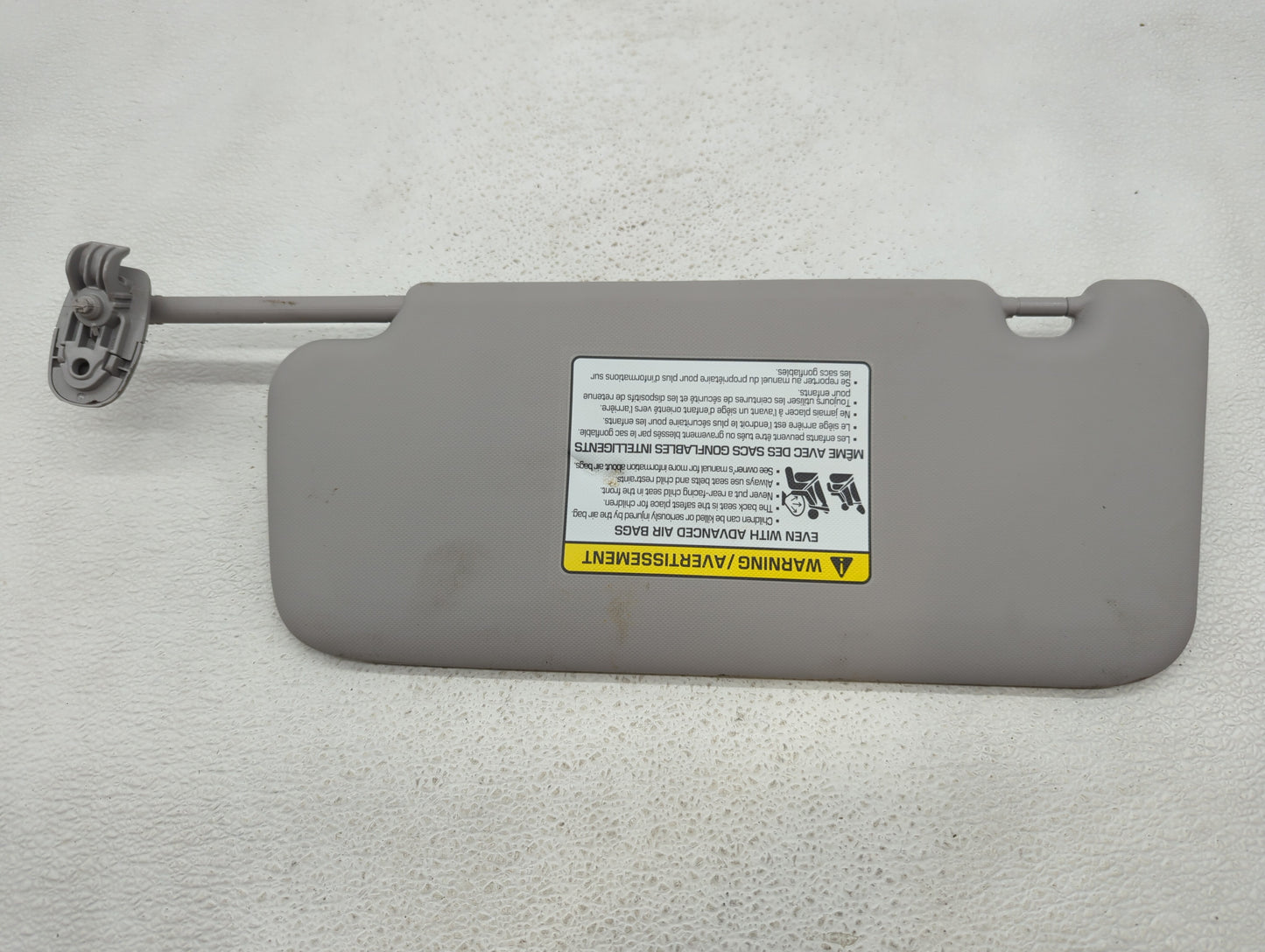 2018-2021 Hyundai Kona Sun Visor Shade Replacement Passenger Right Mirror Fits Fits 2018 2019 2020 2021 OEM Used Auto Parts 