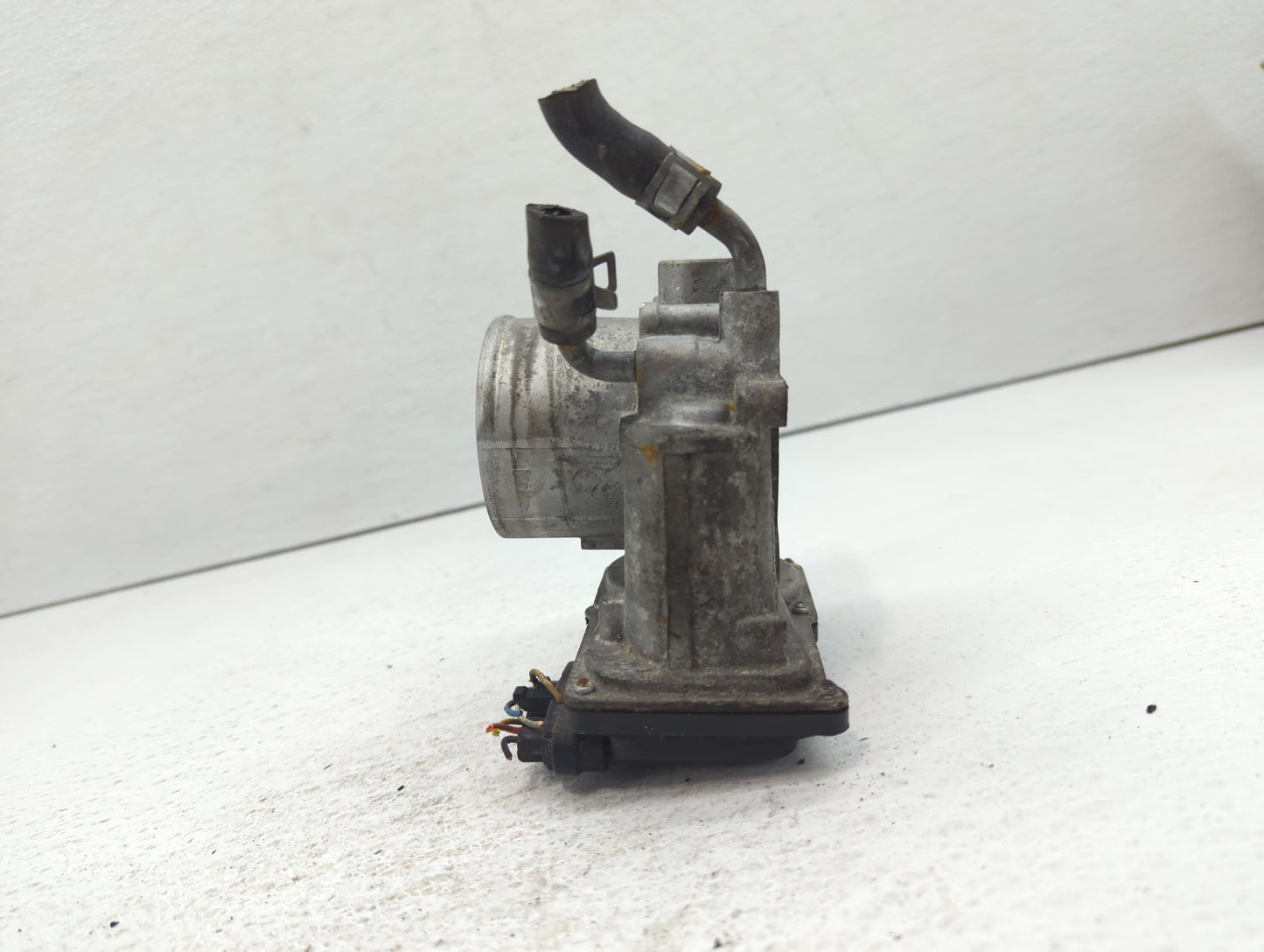 2018-2021 Hyundai Kona Throttle Body P/N:5532 07D02 Fits Fits 2012 2013 2014 2015 2016 2018 2019 2020 2021 OEM Used Auto Par