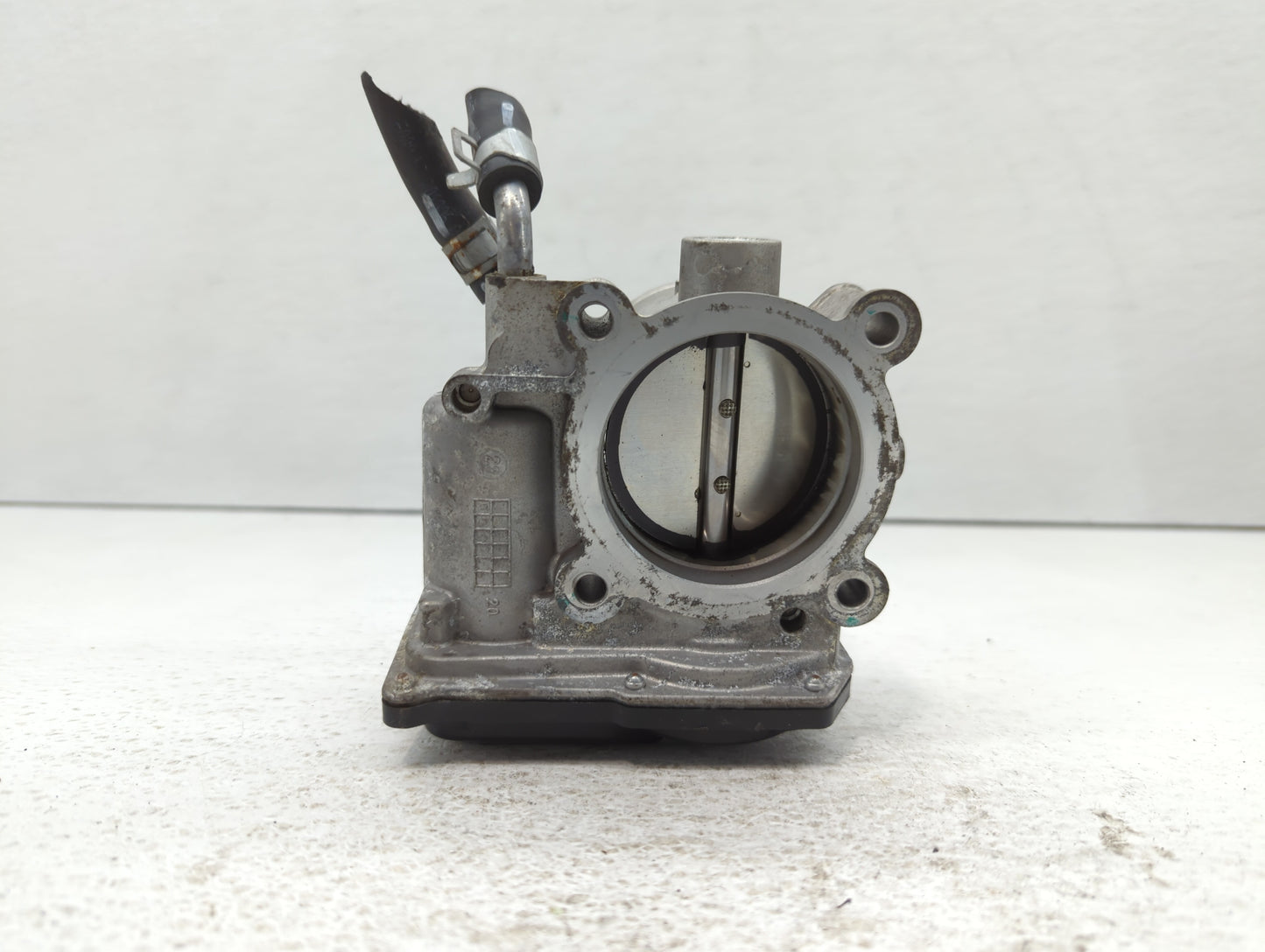 2018-2021 Hyundai Kona Throttle Body P/N:351000-2E400 Fits Fits 2012 2013 2014 2015 2016 2018 2019 2020 2021 OEM Used Auto P