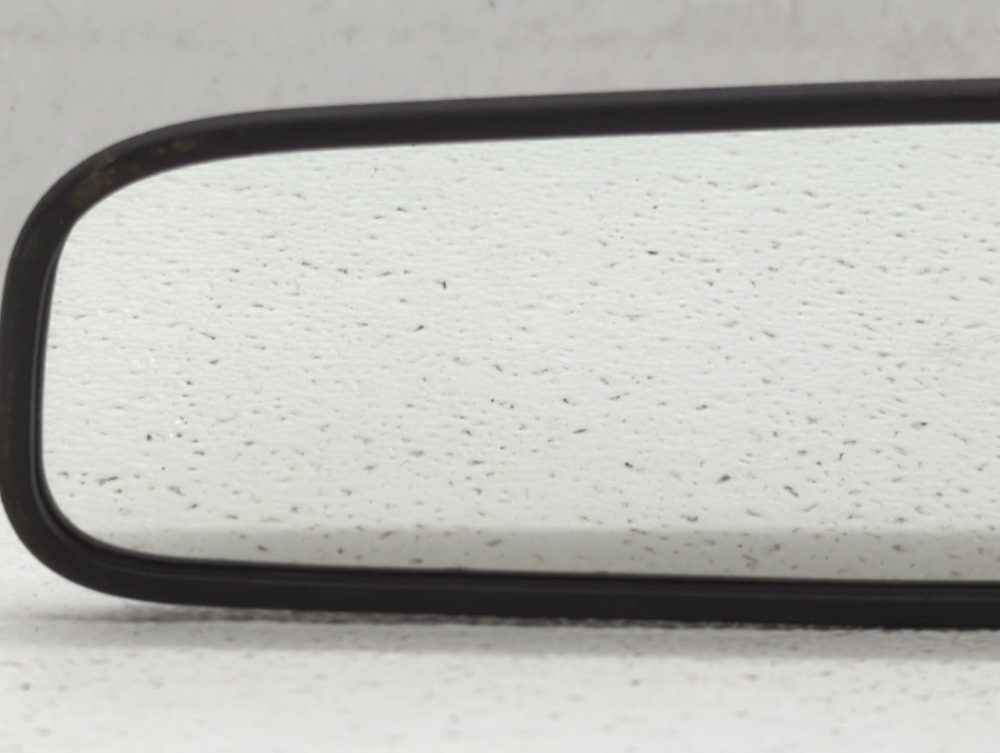 2018-2021 Hyundai Kona Interior Rear View Mirror Replacement OEM P/N:E13049848 Fits OEM Used Auto Parts - Oemusedautoparts1.