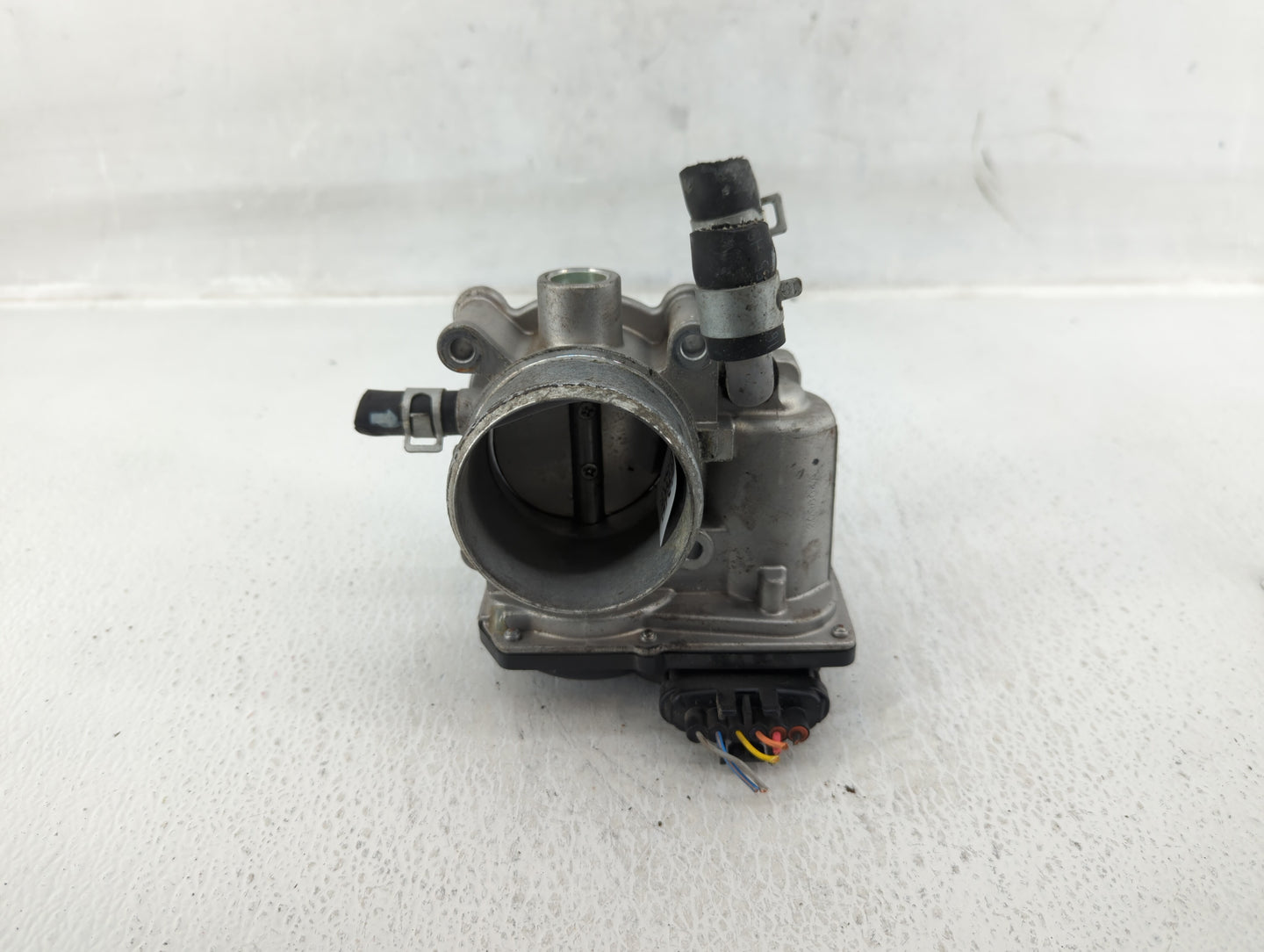 2018-2021 Hyundai Kona Throttle Body P/N:35100-2B340 Fits Fits 2015 2016 2017 2018 2019 2020 2021 2022 OEM Used Auto Parts -