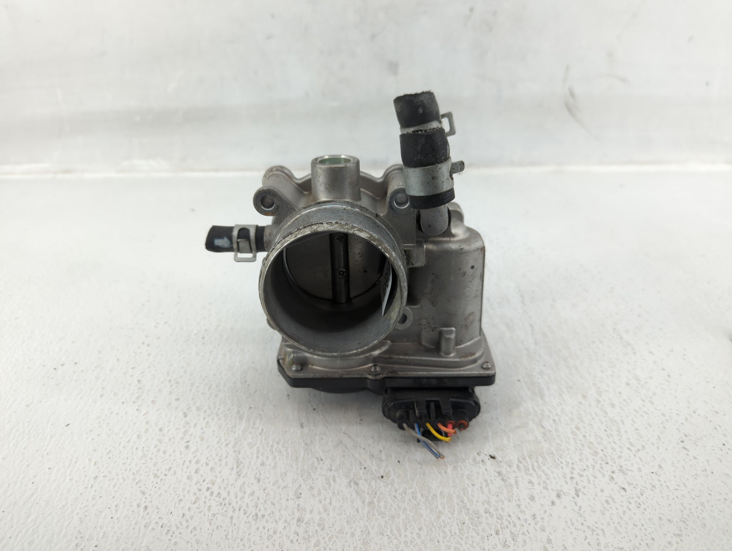 2018-2021 Hyundai Kona Throttle Body P/N:35100-2B340 Fits Fits 2015 2016 2017 2018 2019 2020 2021 2022 OEM Used Auto Parts -