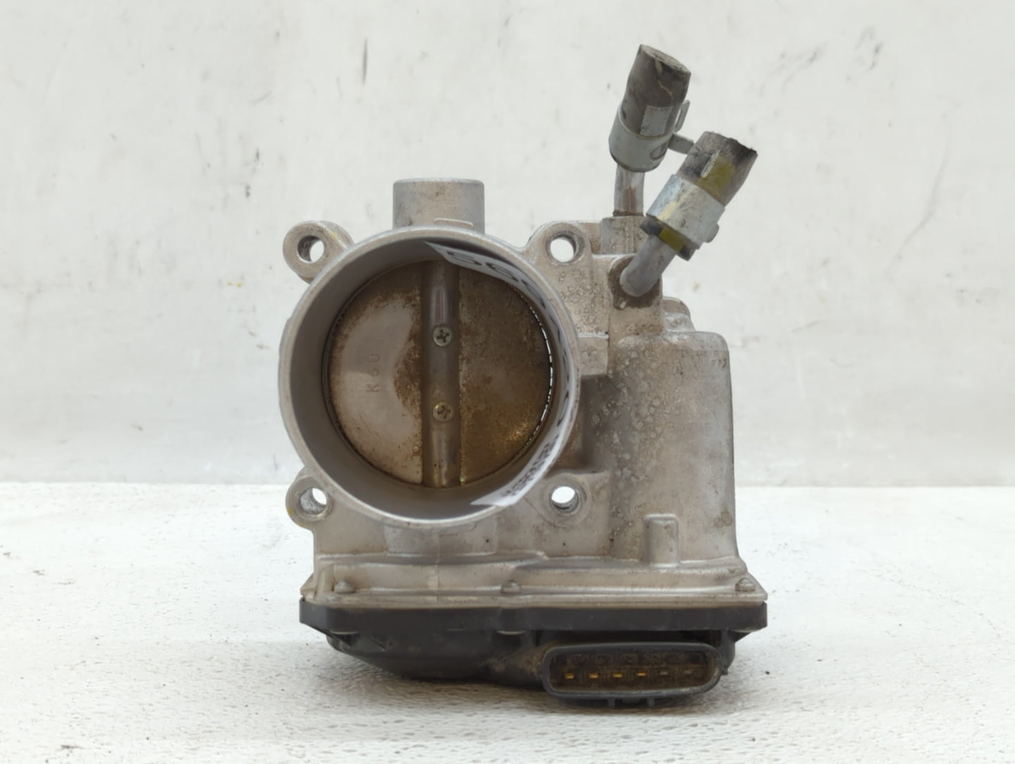 2018-2021 Hyundai Kona Throttle Body P/N:35100-2E400 Fits Fits 2012 2013 2014 2015 2016 2018 2019 2020 2021 OEM Used Auto Pa