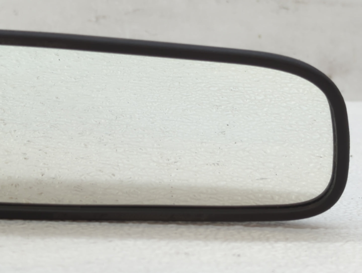 2018-2021 Hyundai Kona Interior Rear View Mirror Replacement OEM P/N:E13049848 Fits OEM Used Auto Parts - Oemusedautoparts1.