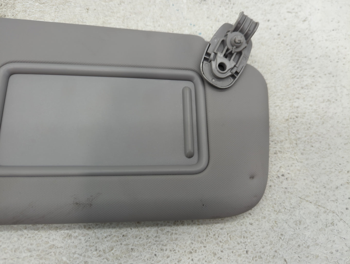 2018-2021 Hyundai Kona Sun Visor Shade Replacement Passenger Right Mirror Fits Fits 2018 2019 2020 2021 OEM Used Auto Parts 