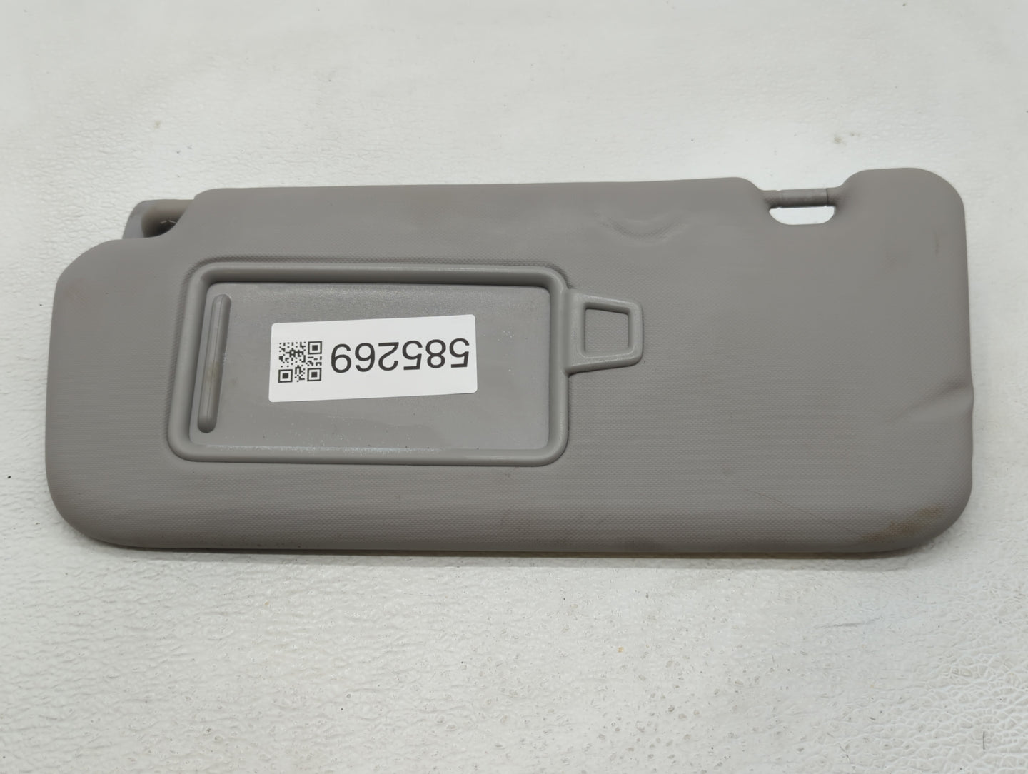 2018-2021 Hyundai Kona Sun Visor Shade Replacement Driver Left Mirror Fits Fits 2018 2019 2020 2021 OEM Used Auto Parts - Oe