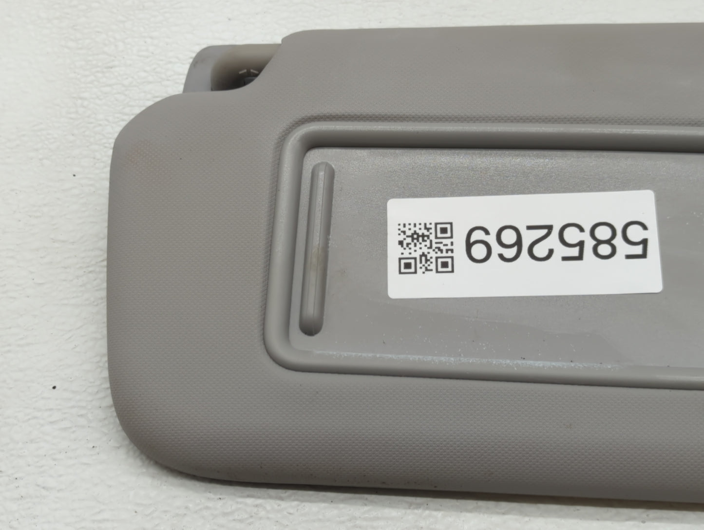 2018-2021 Hyundai Kona Sun Visor Shade Replacement Driver Left Mirror Fits Fits 2018 2019 2020 2021 OEM Used Auto Parts - Oe