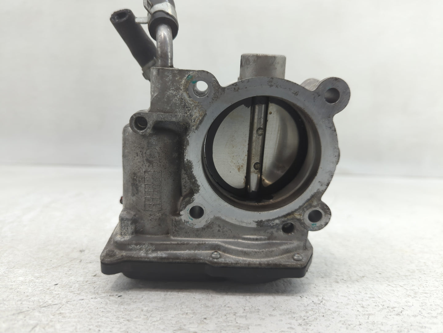 2018-2021 Hyundai Kona Throttle Body P/N:35100-2E400 Fits Fits 2012 2013 2014 2015 2016 2018 2019 2020 2021 OEM Used Auto Pa