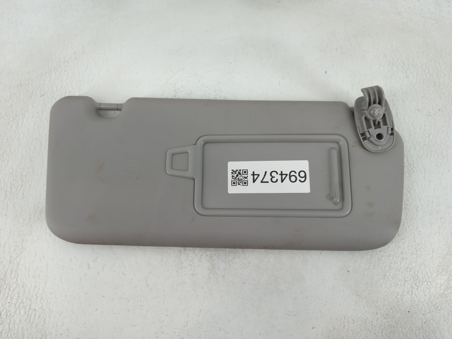 2018-2021 Hyundai Kona Sun Visor Shade Replacement Passenger Right Mirror Fits Fits 2018 2019 2020 2021 OEM Used Auto Parts 