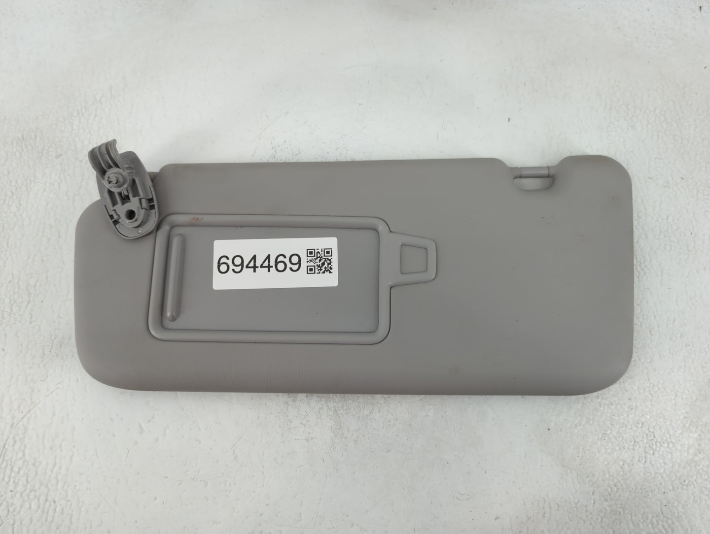 2018-2021 Hyundai Kona Sun Visor Shade Replacement Driver Left Mirror Fits Fits 2018 2019 2020 2021 OEM Used Auto Parts - Oe