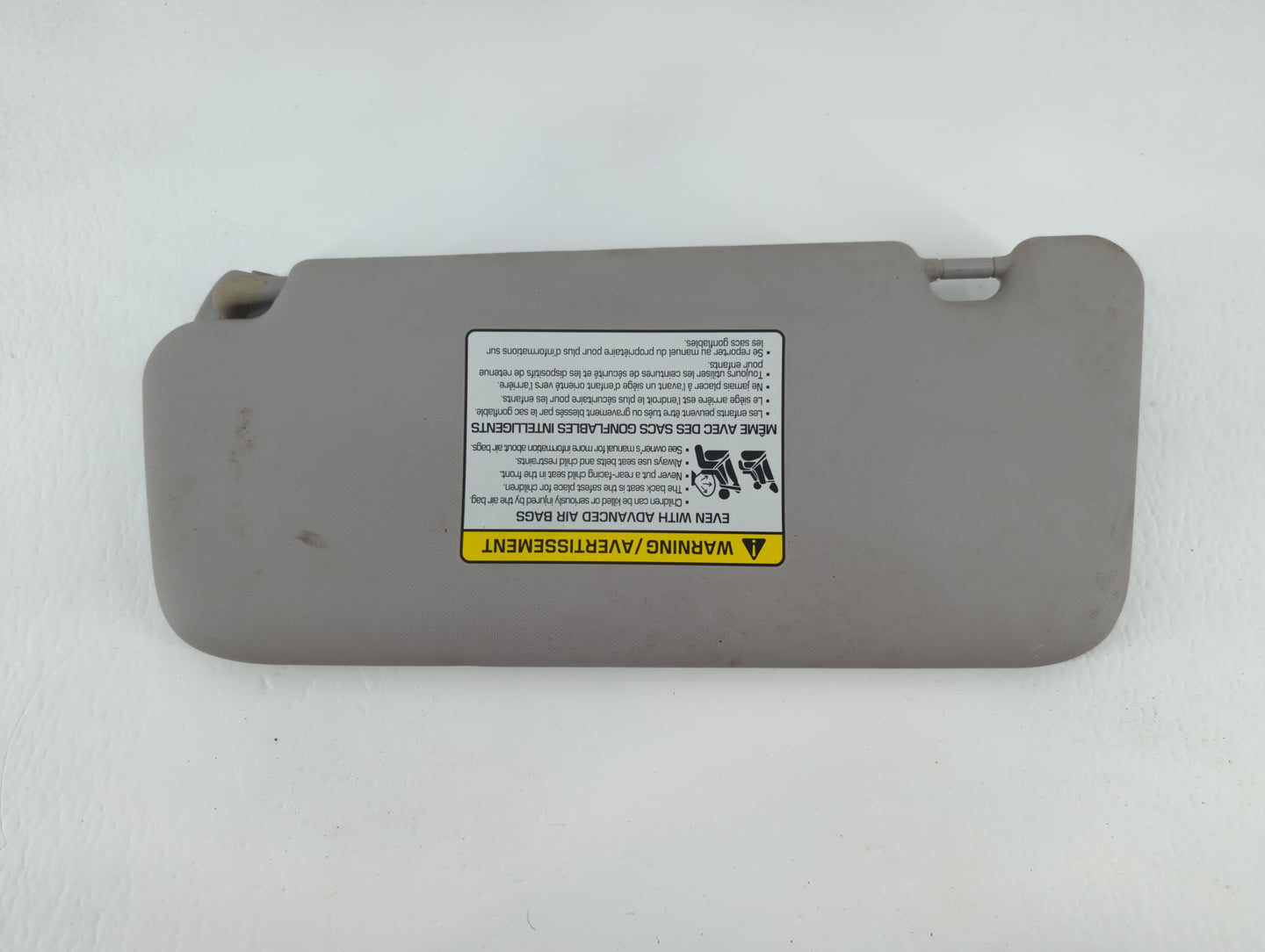 2018-2021 Hyundai Kona Sun Visor Shade Replacement Passenger Right Mirror Fits Fits 2018 2019 2020 2021 OEM Used Auto Parts 