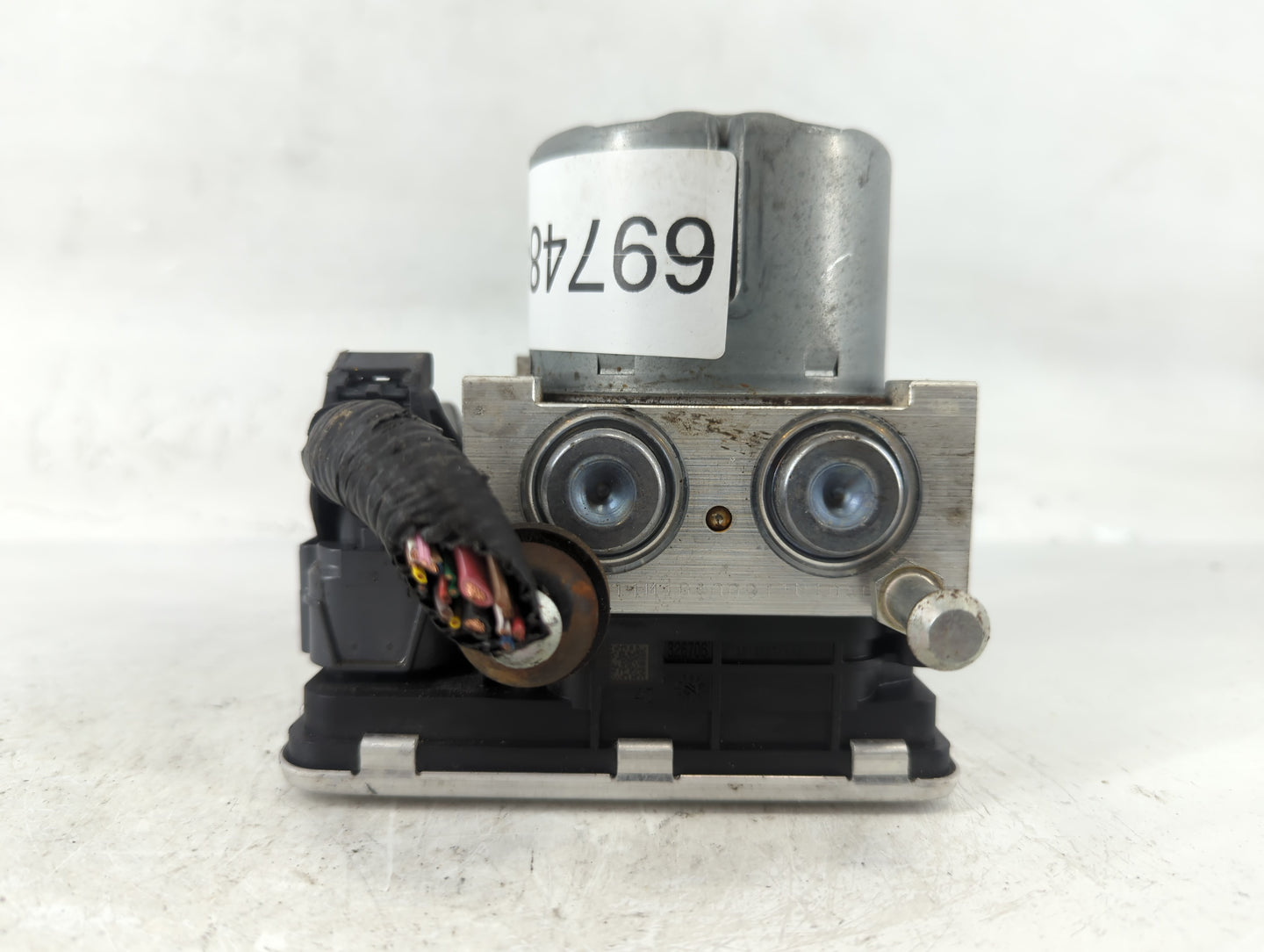 2018-2021 Hyundai Kona ABS Pump Control Module Replacement P/N:58900-J9100 Fits Fits 2018 2019 2020 2021 OEM Used Auto Parts