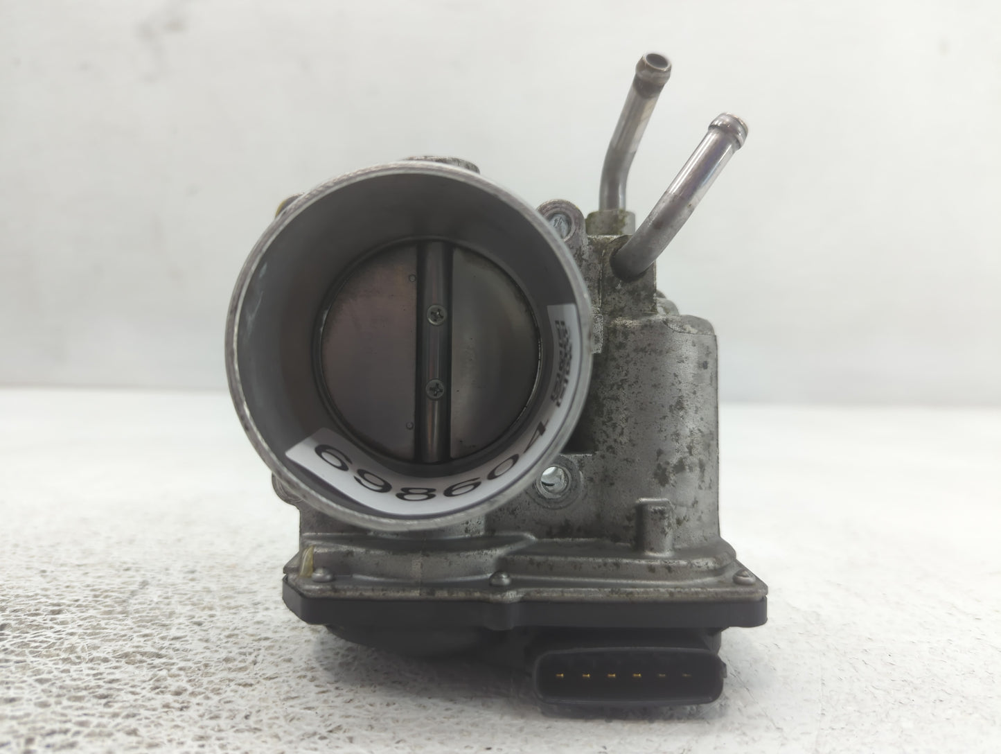 2018-2021 Hyundai Kona Throttle Body P/N:5532 06D08 35100-2E400 Fits Fits 2012 2013 2014 2015 2016 2018 2019 2020 2021 OEM U