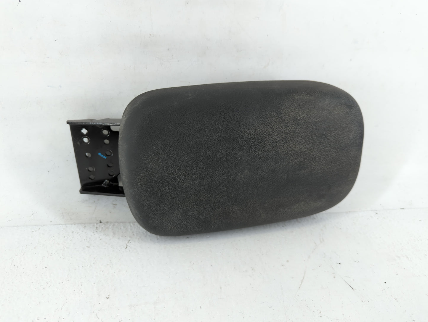 2021 Hyundai Kona Center Console Armrest Cover Lid Fits OEM Used Auto Parts - Oemusedautoparts1.com