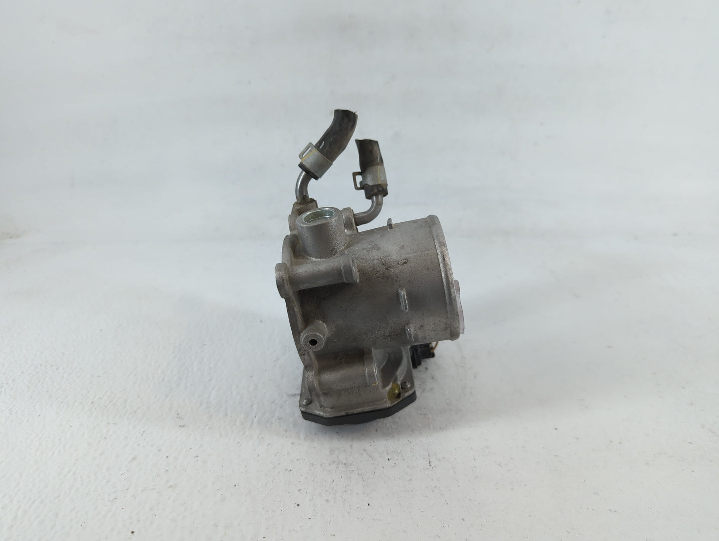 2018-2021 Hyundai Kona Throttle Body P/N:5532 01E28 35100-2E400 Fits Fits 2012 2013 2014 2015 2016 2018 2019 2020 2021 OEM U