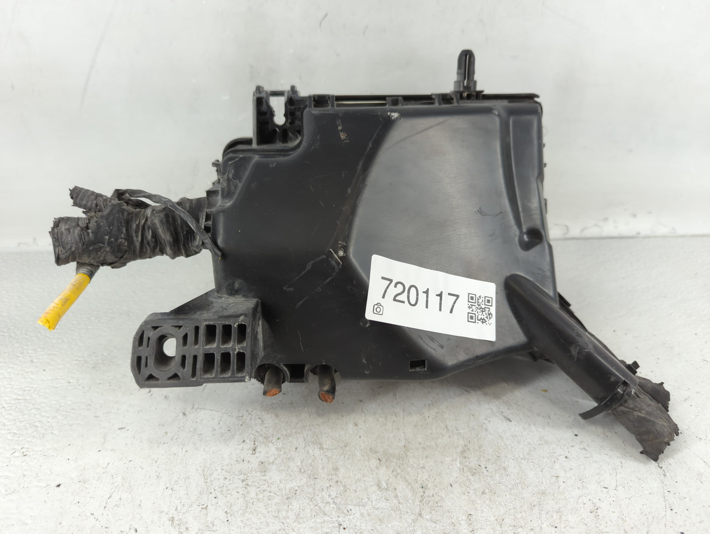 2018-2021 Hyundai Kona Fusebox Fuse Box Panel Relay Module P/N:91227-J9311-49 91227 J9311 Fits Fits 2018 2019 2020 2021 OEM 