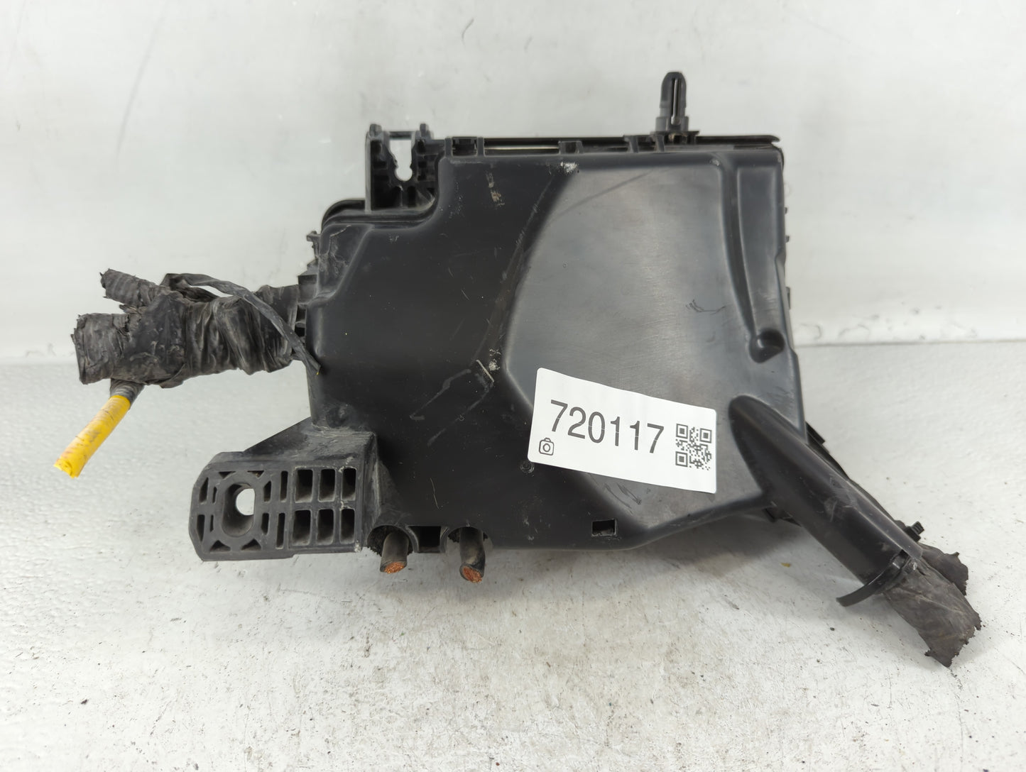 2018-2021 Hyundai Kona Fusebox Fuse Box Panel Relay Module P/N:91227-J9311-49 91227 J9311 Fits Fits 2018 2019 2020 2021 OEM 
